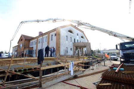 BETONIRANJE PLOŠČE PRIZIDKA PRI ZD CERKNICA 09 FOTO LJUBO VUKELIČ